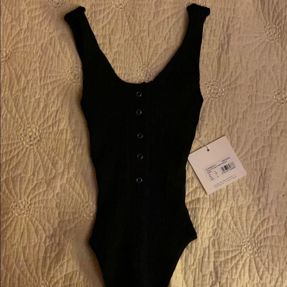 KNIT BODYSUIT